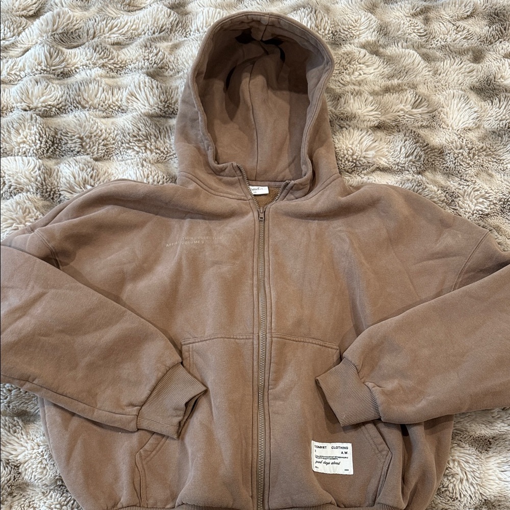 Comfrt Brown Zip-Up Hoodie XS